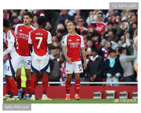 莱斯特城主场对阵阿森纳,英超争夺战一触即发 莱斯特城主场对阵阿森纳,英超争夺战一触即发